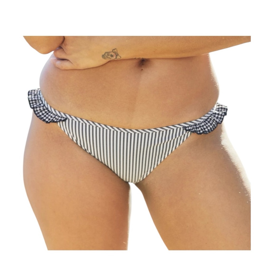 NWT Aerie Black White Striped Ruffle Bikini Bottoms Size Medium
